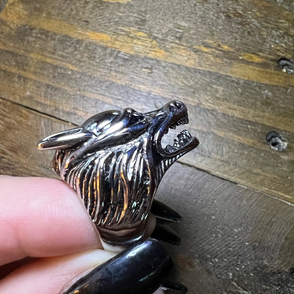 Wolf ring - Picture 2 of 4